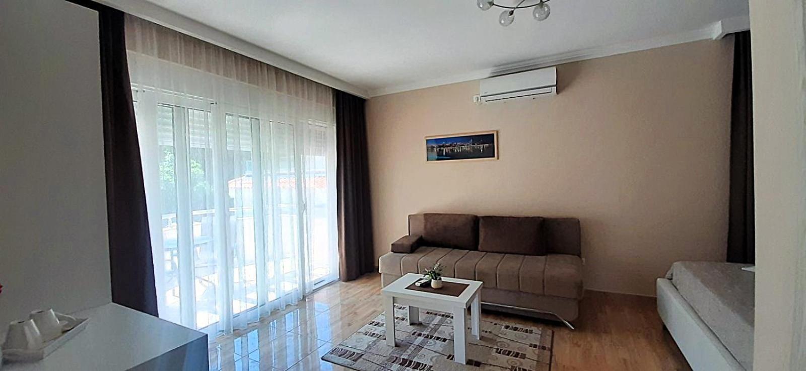 Apartmants Elisa 乌尔齐尼 外观 照片